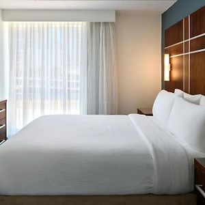 One-Bedroom King Suite